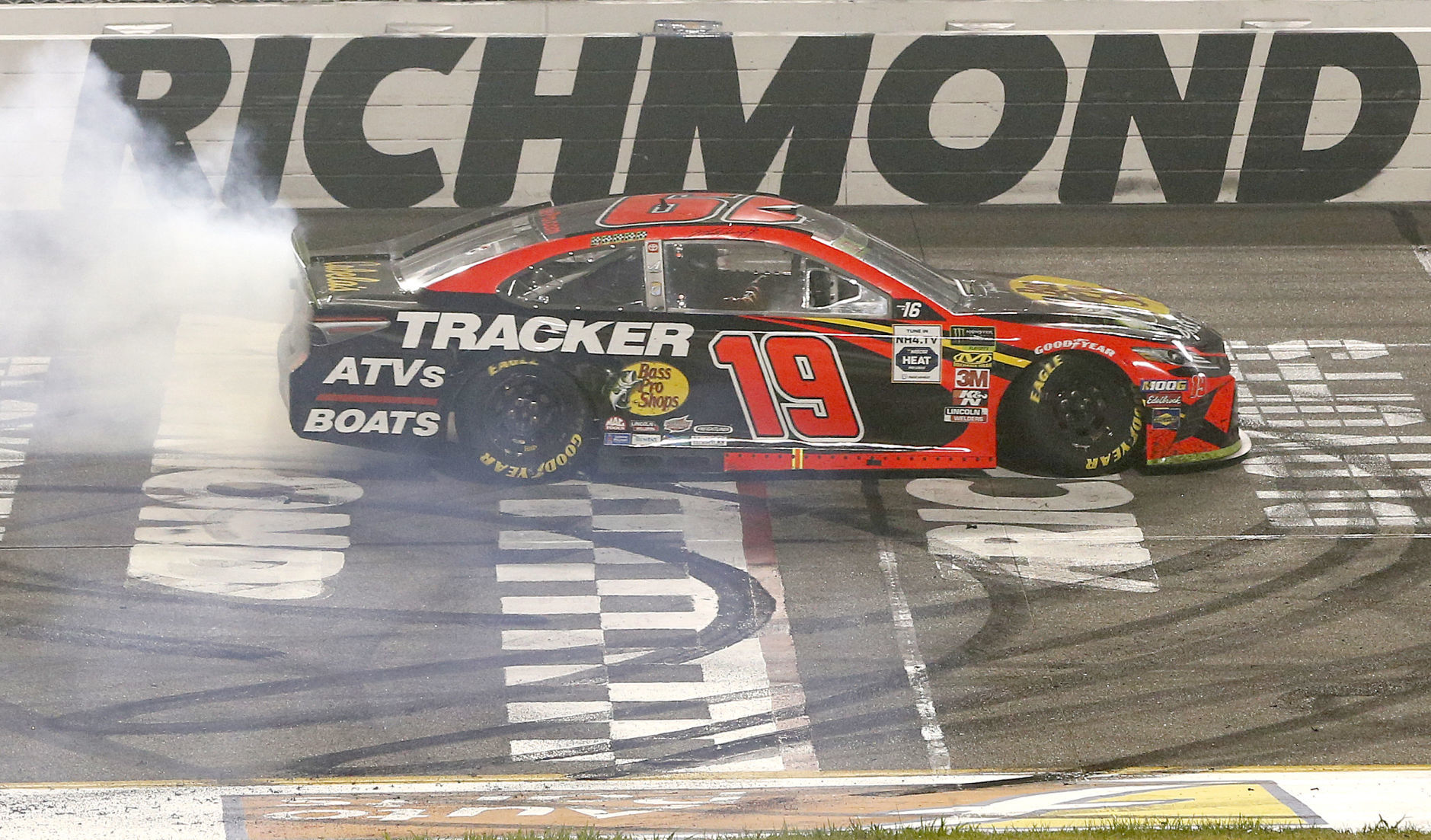 Monster Energy NASCAR Cup Series Federated Auto Parts 400